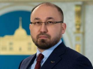 Даурен Абаев попросил прекратить разговоры об утрате казахского языка
