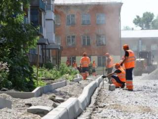 В Алматы отремонтируют около 200 дворов