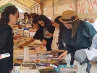 В Алматы доказали, что книги все еще популярны