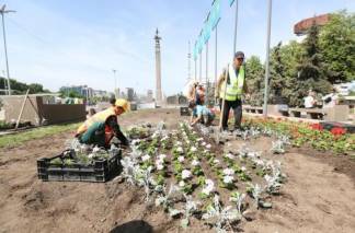 159 тысяч квадратных метров засадят цветами в Алматы