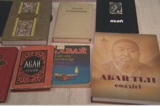 Кунанбаев, Ауэзов, Макатаев: Почему пакистанец учит стихи казахских деятелей