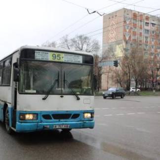 Автобус №95 совершил наезд на девушку в Алматы