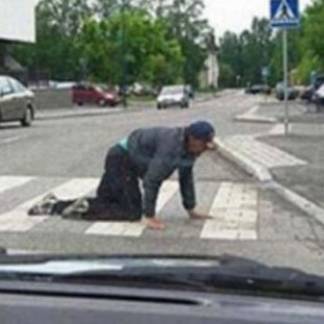 В Алматы орудуют пешеходы-автоподставщики