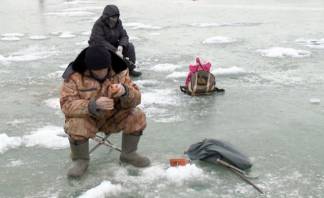 Атырауские рыбаки запустили челлендж по саночистке реки