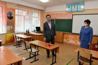 Б. Сагинтаев: В дежурных классах будут работать опытные учителя