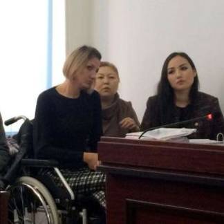 На суде по делу о ДТП в Алматы водитель утверждает о своей невиновности