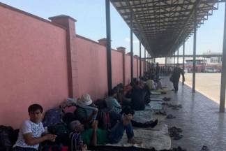Граждане Таджикистана, на два месяца застрявшие в казахстанском приграничье, отправлены домой