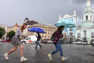 Гроза и ливень прогнозируются в Москве вечером 1 июля
