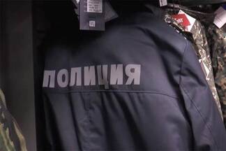 В Алматы проходят рейды в местах оптовой и розничной торговли в связи с участившимися случаями незаконного ношения полицейской формы