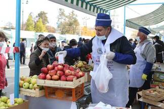 Впервые после ослабления карантина в Алматы прошла городская сельскохозяйственная ярмарка