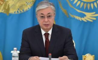 Касым-Жомарт Токаев поздравил казахстанцев с Днём государственных символов