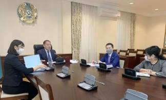 В Казахстане принят поэтапный план: возобновят работу кафе и гостиницы, запустят поезда