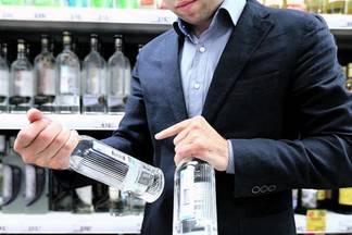 Лига потребителей Казахстана: легальная водка не может стоить дешевле 1 923 тенге за литр