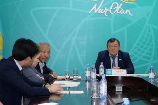 В рамках партийного проекта «С заботой о старшем поколении» рассмотрены вопросы повышения качества жизни пожилых людей в Алматы