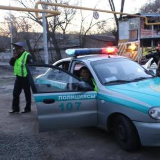 Сотрудники ДП Буран 096 и Буран 107 задержали грабителей в Алматы