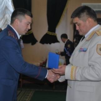 Алматинские полицейские награждены медалями 