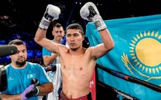 Не знающий поражений казахстанский боксер проведет бой за титул чемпиона WBO