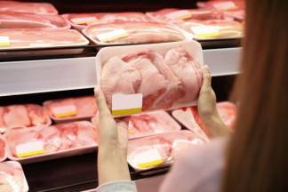 Несмотря на вспышку птичьего гриппа, курятина на рынках страны безопасна
