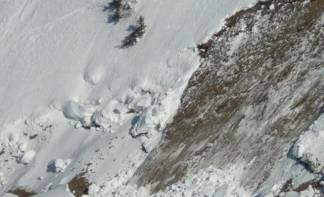 О возможном сходе снежных лавин с 27 по 30 апреля предупредили в Алматы