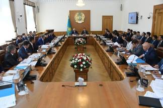 Алматы и Алматинская область обсудили вопросы сотрудничества по развитию приграничных территорий