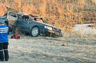 Погибший и двое пострадавших — авто опрокинулось в Жетысуской области