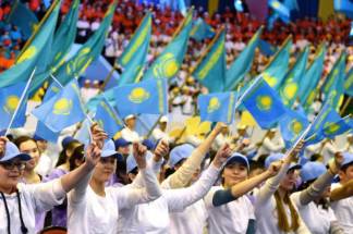 Повышение возраста молодежи: что это дает казахстанцам