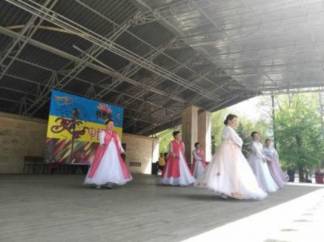 Продлеваем молодость! В Алматы прошел благотворительный концерт с участием ветеранов