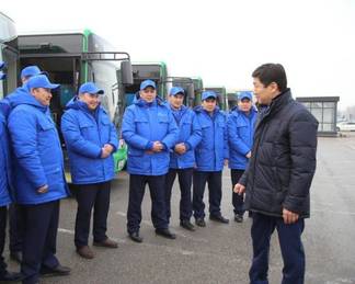В Алматы обновили автобусы еще на двух маршрутах