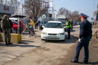 Распространителей фейков о платном въезде в Алматы отыскали полицейские