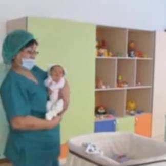 Женщина оставила новорожденного в подъезде в Актюбинской области