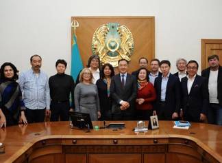 В акимате Алматы прошла встреча акима Бакытжана Сагинтаева с общественностью