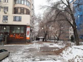 В Алматы снесли незаконно построенное летнее кафе