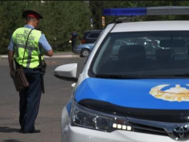 В Алматы задержали точную копию полицейского автомобиля