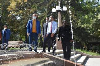 В День города в Алматы открыли знаменитый фонтан «Неделька»