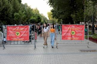 Жандарбек Бекшин: Алматинцы снизили бдительность, не носят маски, проводят тои