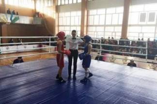 Алматинки выиграли молодежный чемпионат страны по боксу